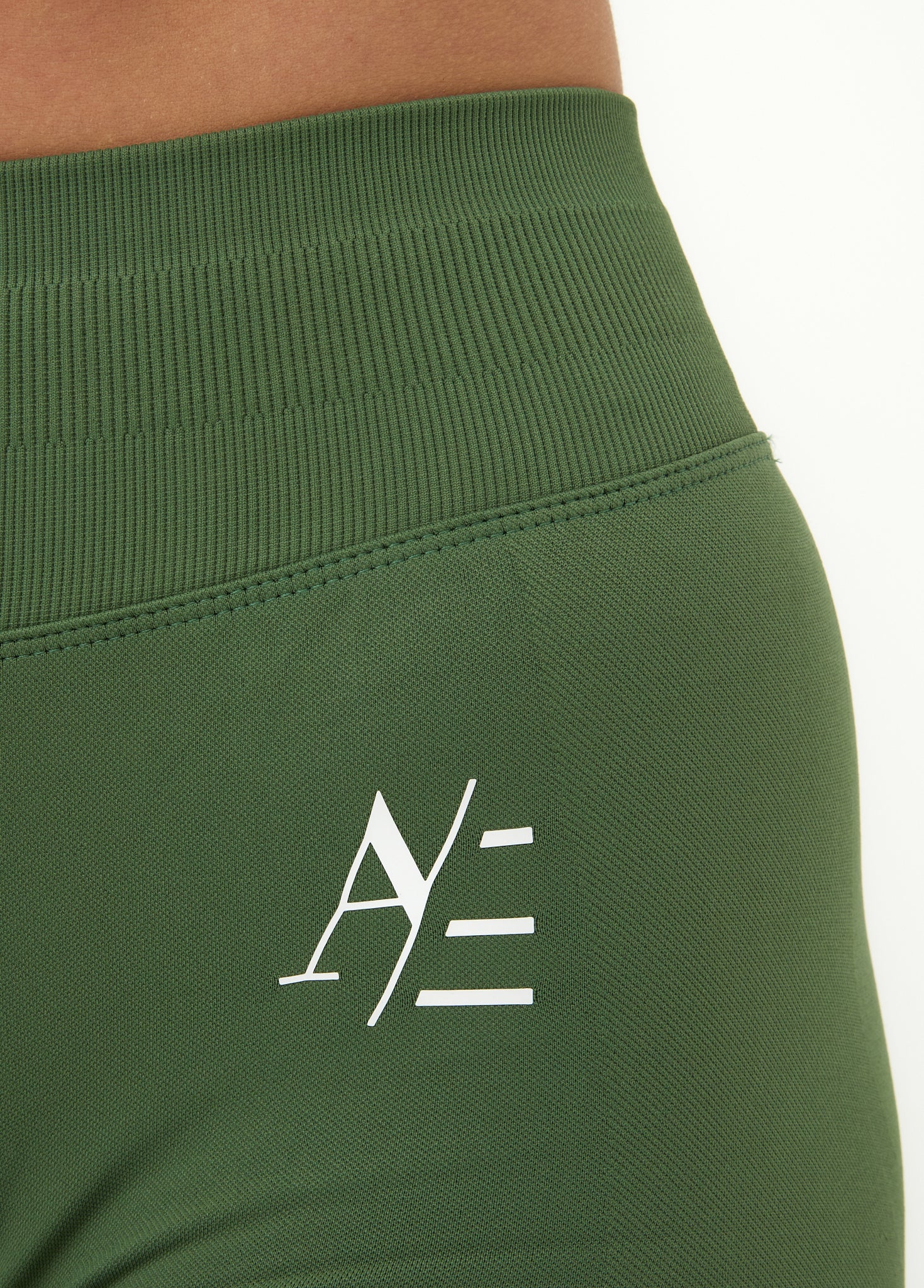 Sport Short Matcha Green