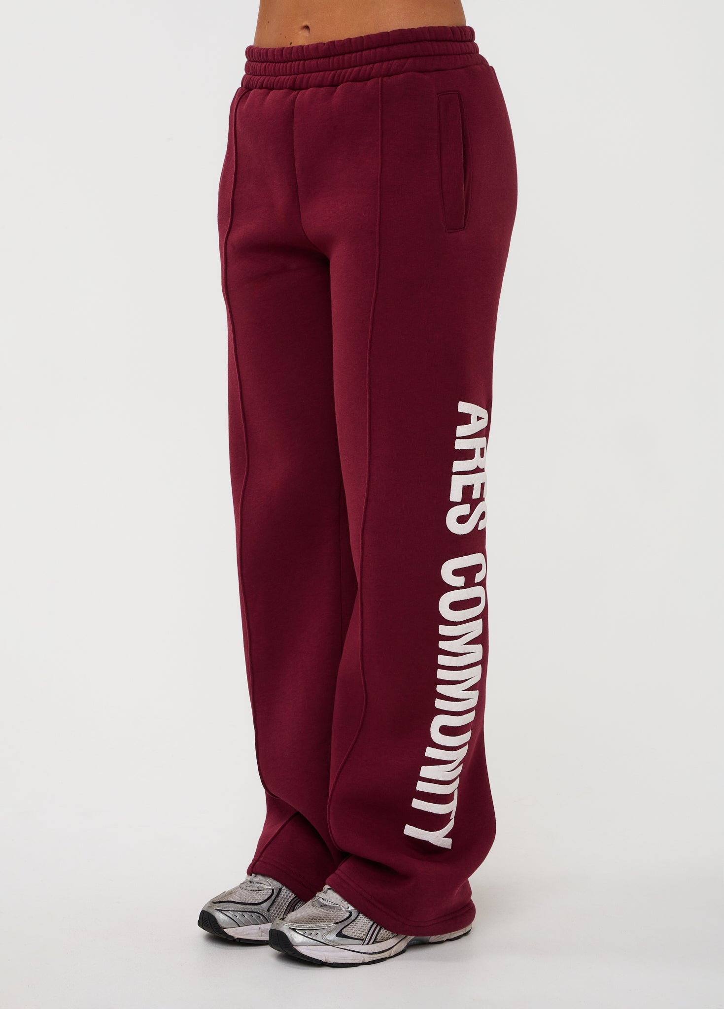 Ares Community Jogger Deep Burgundy (DROPS 24 AUG 20:00)