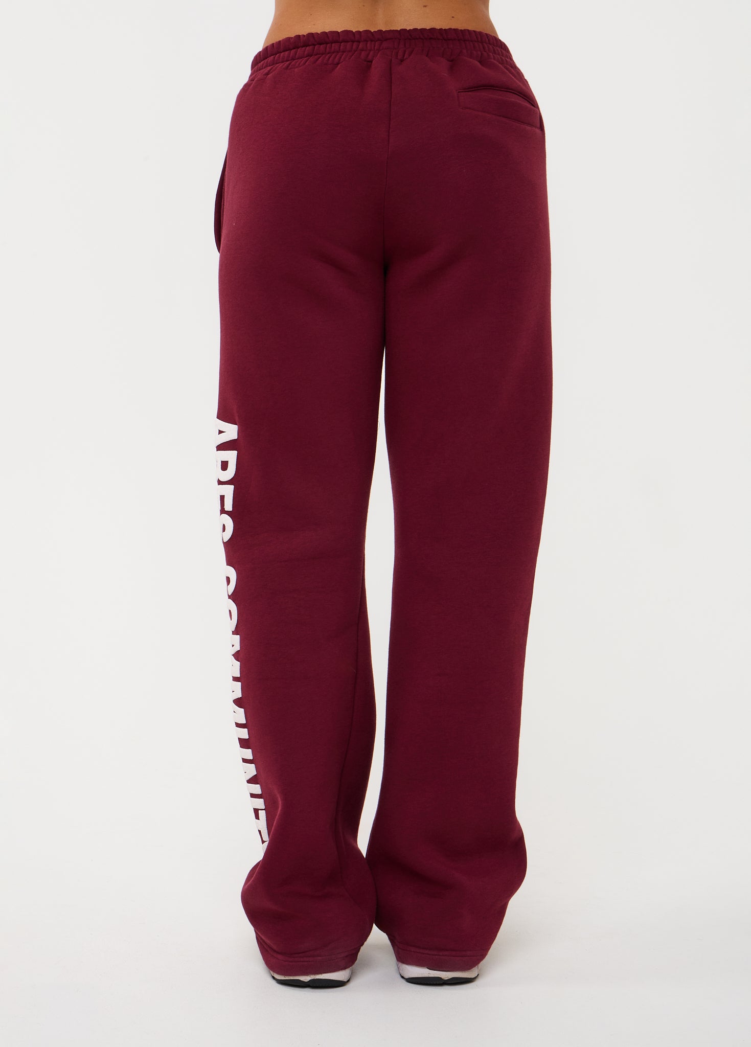 Ares Community Jogger Deep Burgundy (DROPS 24 AUG 20:00)