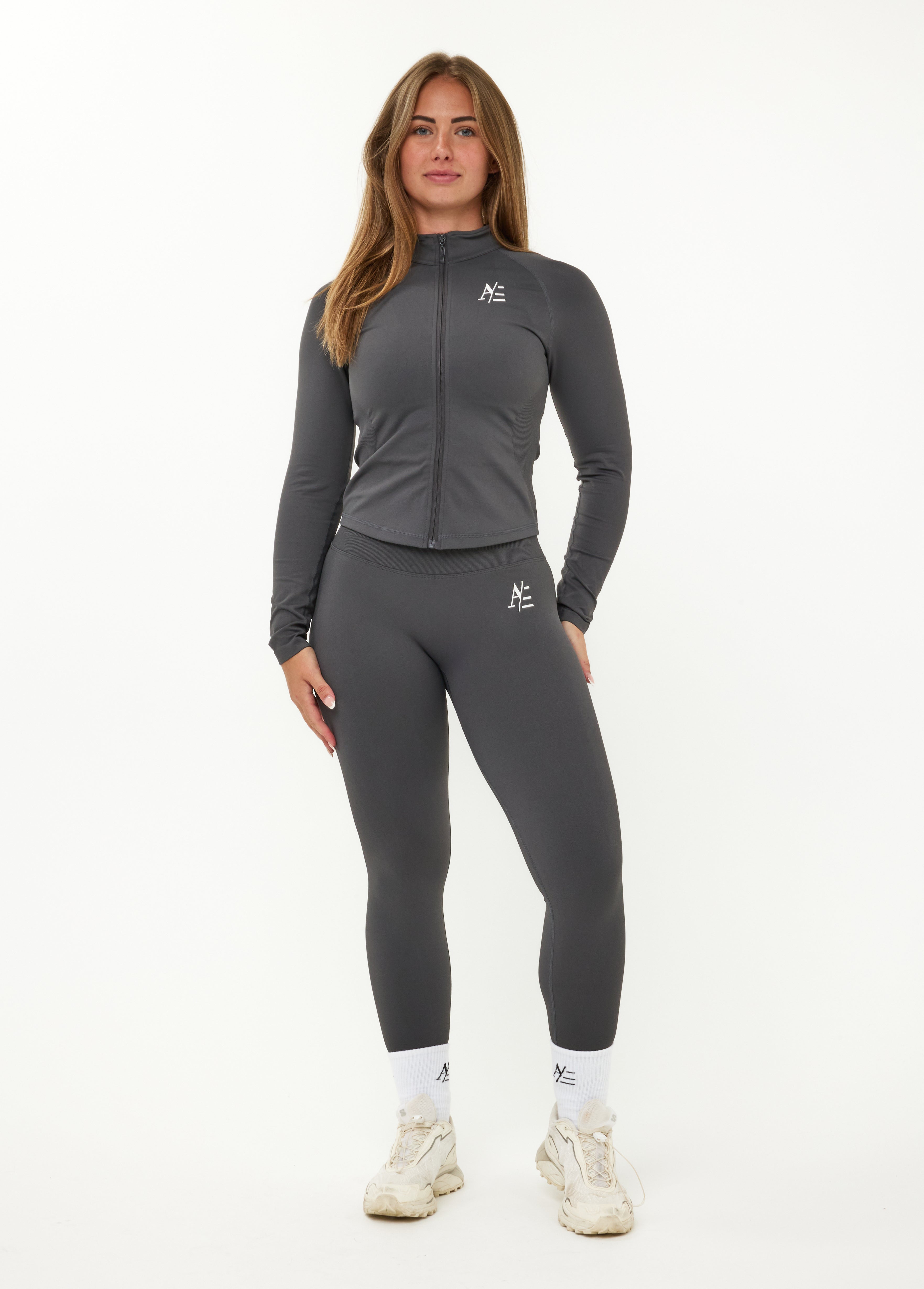 Zippers Storm Grey